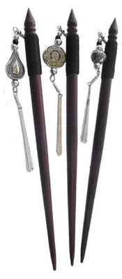 Produktbild von 1 x Haarnadel aus Holz mit Ornamenten aus Metall