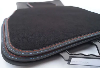 Immagine prodotto di Tappetini per BMW X2 iX2 U10 dal 2024> (Noble M doppia cucitura rosso, blu) velours premium tappetini auto tappeto auto 4 pezzi nero