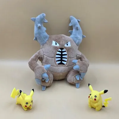 Produktbild von Pokemon Pinsir Kuscheltier - 18 cm Plüschtier