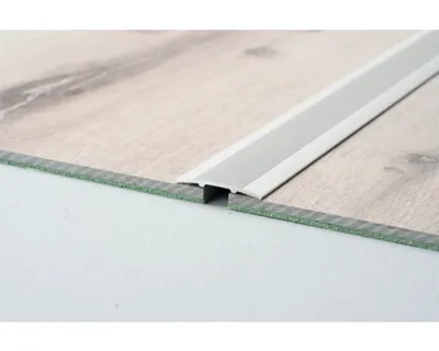 Produktbild von SKANDOR Übergangsprofil Aluminium silber 3,0x33x2700 mm