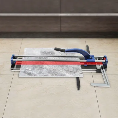 Image de Coupe-carreaux professionnel pour la pose de carrelage, avec une largeur de coupe allant jusqu'à 800 mm et une épaisseur maximale de 15 mm