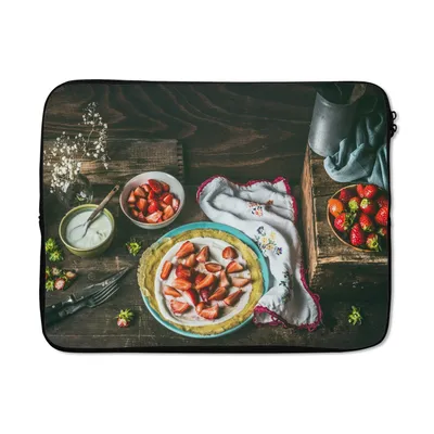 Produktbild von MuchoWow® Laptop Hülle 17 Zoll Laptoptasche Erdbeere - Rustikal - Obst - Rustikale Blumen - Zipper - Schutzabdeckung
