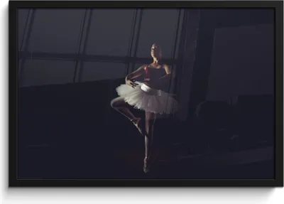Produktbild von MuchoWow® MuchoWow® Gerahmtes Poster Porträt einer jungen Ballerina auf schwarzem Hintergrund 60x40 cm - Poster mit zchwarzem Bilderrahmen - Printing - Wanddeko Schlafzimmer