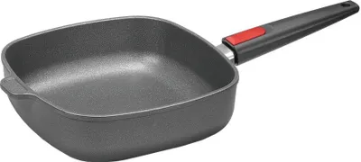 Produktbild von WOLL Quadratische Induktionspfanne 24 x 24 cm aus Titan mit abnehmbarem Griff, Titan Nowo