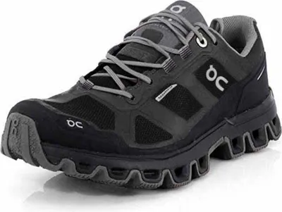 Produktbild von On Cloudventure Waterproof Wanderschuh Schwarz in Gr. 37
