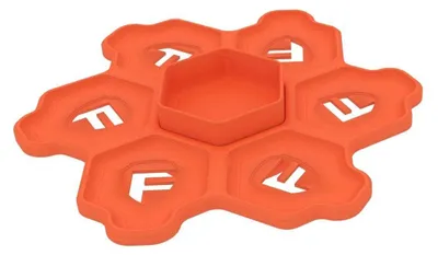 Immagine prodotto di Piatello girevole con alloggiamenti per segnalini, ideale per giochi da tavolo