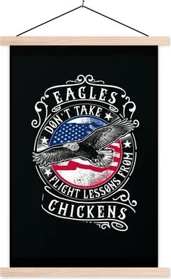 Produktbild von MuchoWow® Textilposter Adler - Flagge - Retro - Zitat 60x90 cm mit holzfarbenen Rahmen - Textil