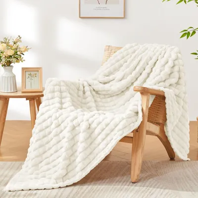 Immagine prodotto di Coperta in pile di colore crema, 125x150 cm - Morbida e decorativa