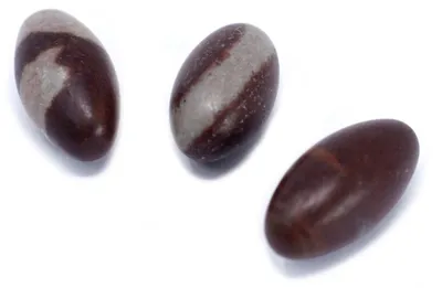 Imagen del producto de Lingam de una pulgada - 3 piedras