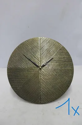 Produktbild von Gilde Stand-/ Tischuhr, rund, Rapa, Aluminium, bronzefarben, VE 2, D. 25.5 cm Tiefe: 15.50cm Durchmesser: 25.50 cm 53373
