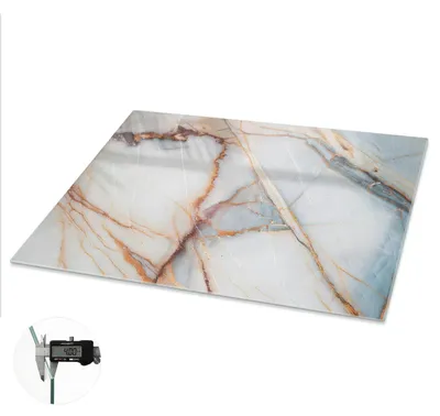 Produktbild von Glas Tischplatte 80x60 cm – Tischauflage aus gehärtetem Glas – Glasplatte für Esstisch – Küchentischplatte aus Glas – Tischschutz Glas modern – Dekorative Glasplatte – Pflegeleichte Glastischplatte – Sicherheitsglas Tischplatte – Marmor-Eleganz, KI-generiertes Bild