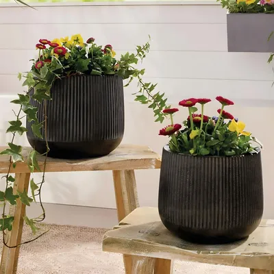 Produktbild von 2x Übertopf "Rillen" aus Kunststoff, schwarz, Blumentopf rund, Ø 13 + 17 cm, Indoor & Outdoor Blumenkübel, Pflanzentopf