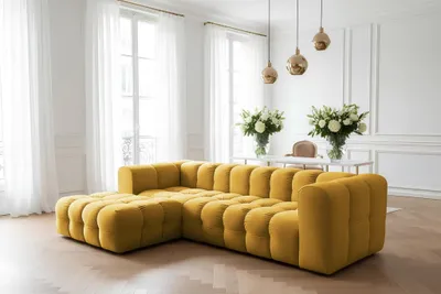 Productafbeelding van Designbank SOLVIE, model hoekbank, bekleed met stof Tiffani in de kleur honinggeel. Ottomane aan de linkerkant