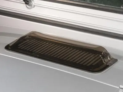 Zdjęcie produktu dla Osłona kratki wentylacyjnej Air Scoop Jeep Wrangler YJ + TJ