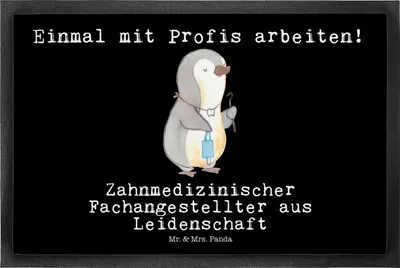 Produktbild von Mr. & Mrs. Panda Fußmatte Zahnmedizinischer Fachangestellter Leidenschaft 50 x 75 cm - Schwarz - Geschenk, Schuhabstreifer, Bodenvorleger, Gummimatte, Fußabstreifer