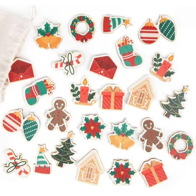 Produktbild von 24 Stück Weihnachten Tischdeko - rot grün aus Holz 3-5 cm