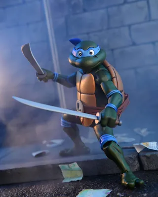 Productafbeelding van Teenage Mutant Ninja Turtles (animatieserie) - Actiefiguur Ultimate Leonardo - VHS - 18 cm