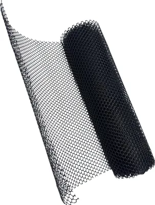 Obrázok produktu pre Relaxdays Mreža proti kunám do auta, 50 x 500 cm, ostnatá mreža na ochranu proti kunám, rohož proti kunám do prístrešku pre auto, garáže, parkoviska, čierna