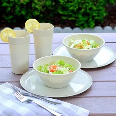 Image de Service de table en plastique, 18 pièces, grand format, couleur crème