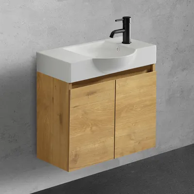 Produktbild von Alpenberger Waschbecken mit Unterschrank 55 cm | Gäste WC Waschtisch hängend vormontiert | Keramik Waschbecken + Softclose Badmöbel Set Eiche Natur