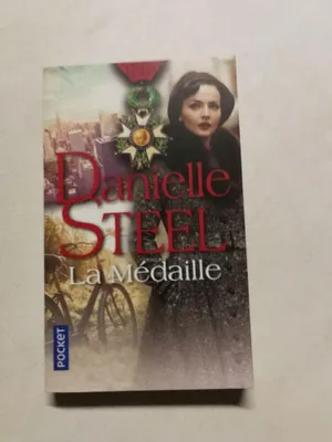 Produktbild von ISBN 9782266299725, Französisch, 360 Seiten