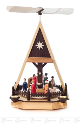 Obrázek produktu pro Pyramida s betlémem, barevná, na svíčky d=14 mm šířka x výška x hloubka 20 cmx34 cmx17,5 cm NOVINKA
