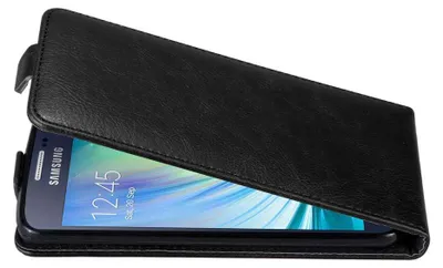 Produktbild von Cadorabo Hülle für Samsung Galaxy A3 2015 Schutz Hülle in Schwarz Flip Etui Handyhülle Case Cover