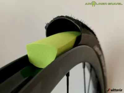 Produktbild von Vittoria Air-Liner Tire Insert Gravel M/L - mehr Pannenschutz und Kontrolle
