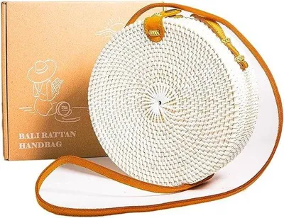 Produktbild von Famanu Handtasche aus Rattan mit Schulterriemen - Rot