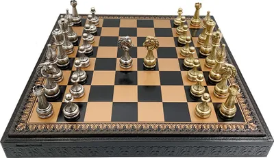 Obrázek produktu pro Šachová sada 3 v 1 v koženém vzhledu 48 × 48 cm se šachovými figurkami, dámou a backgammonem