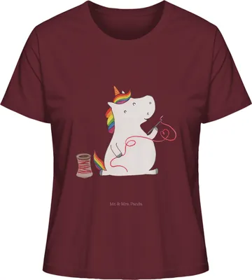 Produktbild von Mr. & Mrs. Panda Damen T-Shirt Einhorn Näherin Größe M - Burgundy - Geschenk, Einhörner, Basteln, Unicorn, Kurzarmshirt, Shirt, Basic, Baumwoll, Oberteil, Häkeln