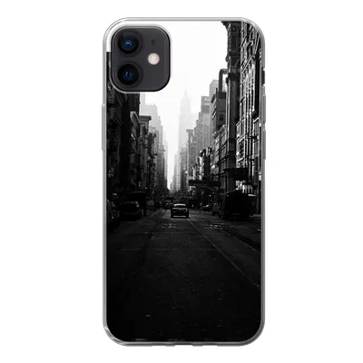 Produktbild von MuchoWow® Handyhülle Schutzhülle Hülle für iPhone 12 mini Autofahrt durch eine ruhige Straße in New York in schwarz-weiß Silikon Softcase Handy Hülle - Bild