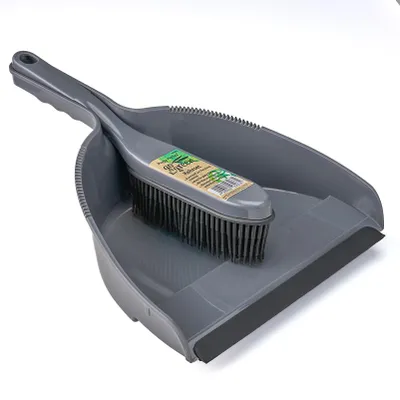 Produktbild von Gummibesen Kehrgarnitur grau - recycelt, ideal für Haare & Tierhaare