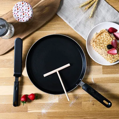 Produktbild von Crêpe-Pfanne für alle Herde geeignet (auch Induktionsherd) mit Utensilien 28 cm