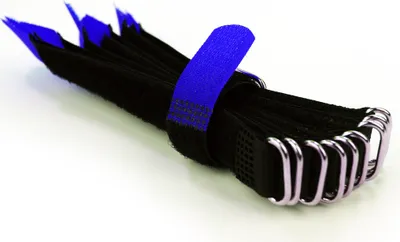 Produktbild von 10 x Klettkabelbinder 15 cm blau - Klett / Flausch auf UNTERSCHIEDLICHEN SEITEN! - DS Metallöse Goodymax®