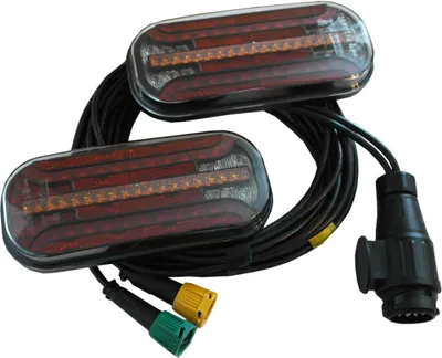 Zdjęcie produktu dla Zestaw tylnych świateł LED Fristom do przyczep – dynamiczne kierunkowskazy – 5 m, 13-pinowy – 12/24 V