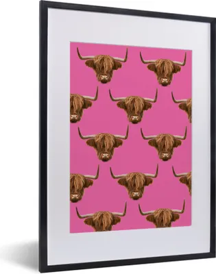 Produktbild von MuchoWow® MuchoWow® Gerahmtes Poster Schottisches Hochlandrind - Muster - Rosa 30x40 cm - Poster mit zchwarzem Bilderrahmen - Wandposter Schlafzimmer