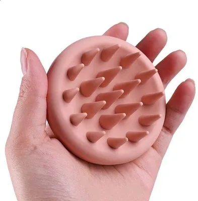 Immagine prodotto di Massaggiatore per il cuoio capelluto in silicone - Esfolia - Riduce le irritazioni - Rosa - Spazzola massaggiante per il cuoio capelluto - Stimola la crescita dei capelli - Adatto a tutti