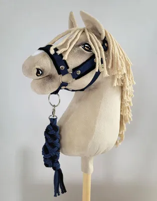 Image de Lit pour bébé A3 Hobby Horse avec fourrure noire et longe tressée double