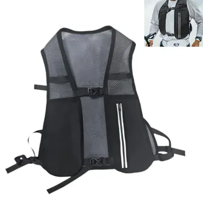 Produktbild von Sport Laufweste Herren Damen, leichter Rucksack für Joggen, Wandern & Camping, atmungsaktiv mit Reflektoren & Mehrfachtaschen