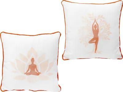 Produktbild von Gilde Kissen, quadratisch, "Namaste", Fraumotiv, Lotusmotiv, Yogamotiv, Polyester, creme, VE 3, L. 15 cm, B. 45 cm, H. 45 cm 47515 4063387475157