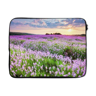 Produktbild von MuchoWow® Laptop Hülle 15 Zoll Blumen - Lavendel - Lila - Himmel - Sonnenuntergang - Wiese - Natur Laptoptasche - Laptoptasche - Sleeve - Rundum-Schutz
