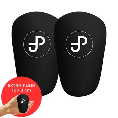 Produktbild von JDP Mini Schienbeinschoner Fußball 12 x 8 cm, Schwarz, kleine Schienbeinschützer für Herren, Damen & Kinder