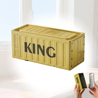 Productafbeelding van Opbergdoos van ijzer, in de stijl van een verzendcontainer, voor pennen, schrijfgerei en andere kantoorbenodigdheden.