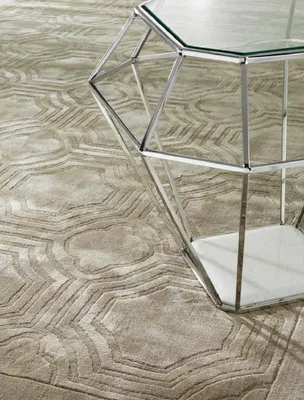 Produktbild von Casa Padrino Luxus Viskose Wohnzimmerteppich Sandfarben - Verschiedene Größen - Handgewebter Luxus Teppich