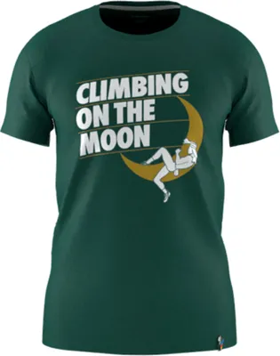 Moon Rock T-Shirt von La Sportiva in grün mit dem Aufdruck "CLIMBING ON THE MOON".