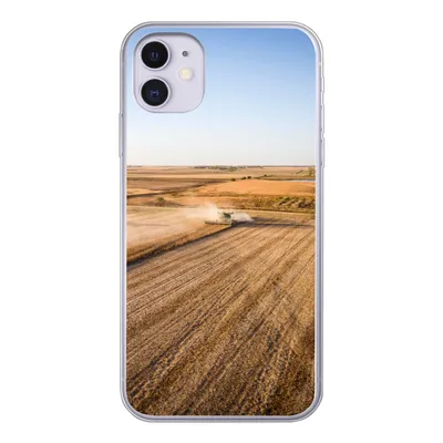 Produktbild von MuchoWow® Handyhülle Schutzhülle Hülle für iPhone 11 Feld - Bauernhof - Traktor - Landwirt - Landleben Silikon Softcase Handy Hülle - Handytasche