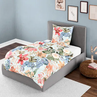 Produktbild von Bierbaum Mako-Satin Bettwäsche 135x200 Blüten Blumen Lilien Rosen bleu 5313-20