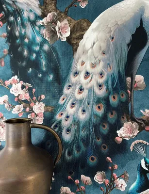 Produktbild von NEWROOM Tapete Blau Vliestapete Pfau - Mustertapete Modern Rose Weiß Blüten Äste Tiermotiv Tiere Blumentapete