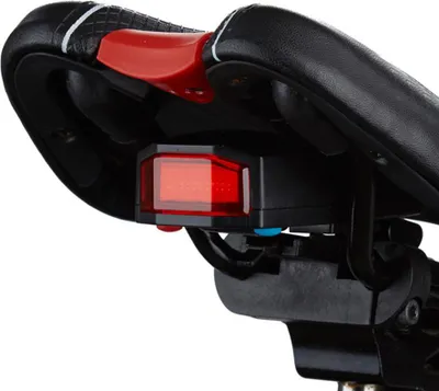 Produktbild von Fahrrad Tail Light Smart Alarm Lock mit Remote Bike USB-Laden und wasserdicht Kennen Sie die A6 Fernbedienung Version